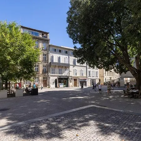 Le Balcon Du Roi Rene Avignon